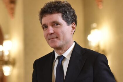 Barbatul care l a amenintat cu moartea pe Nicusor Dan a fost audiat printr un apel video El afirma ca