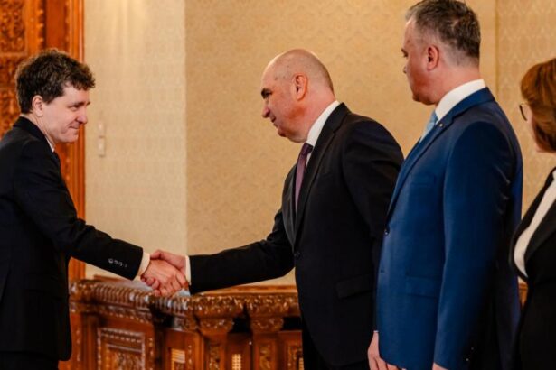 Bolojan il avertizeaza pe Nicusor Dan Nimeni nu poate asigura ca PSD nu va apela si la alte