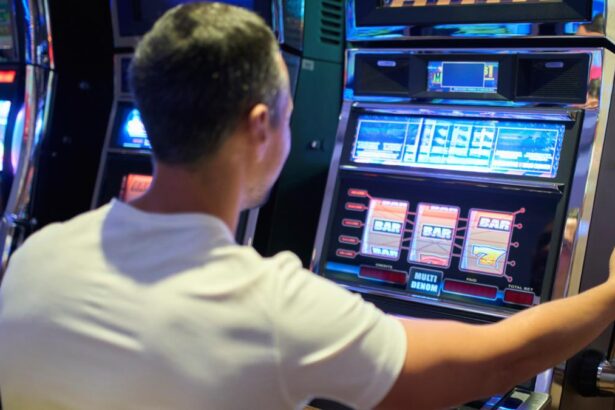 Consilierii locali din Sectorul 6 al Bucurestiului au votat interzicerea jocurilor de noroc