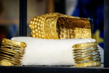 Cum va fi realizata repatrierea coifului de la Cotofeneshti si a bratariilor dacice Tezaurul va fi expus