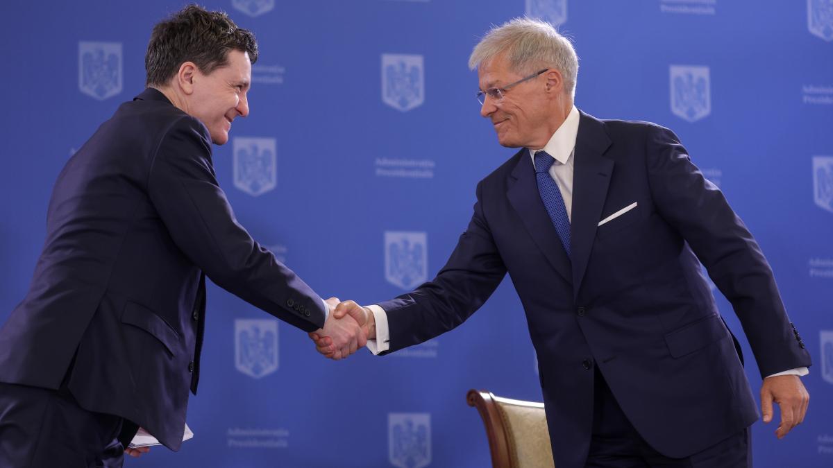 Dacian Ciolos a fost numit consilier prezidential Nicusor Dan a semnat decretul