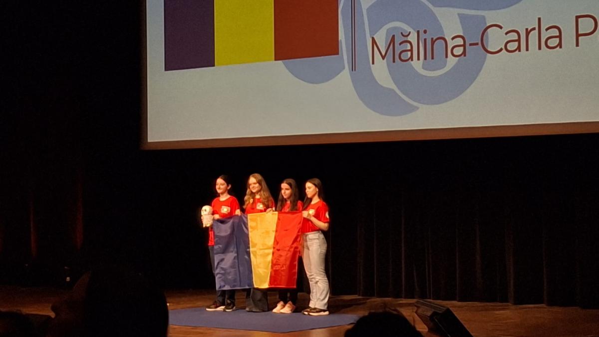 Elevele din Romania au obtinut locul I in Europa la Olimpiada de Matematica pentru fete Au participat 247 de