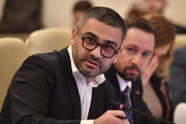 Florin Manole 28000 de tineri vor primi angajari subventionate de la stat timp de doi ani