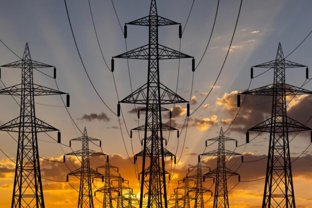 Guvernul propune reguli mai dure pentru racordarea la reteaua electrica Bolojan Fara speculatii si