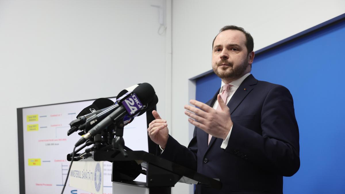 Ministrul Sanatatii calatoreste la Washington Rogobete planuieste sa transforme pierderile din scandalul