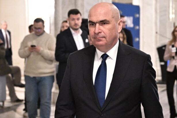 Motinea de cenzura PSD AUR impotriva Guvernului Bolojan prezentata miercuri in sesiunea plenara a Parlamentului