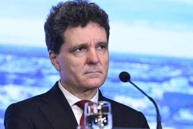 Nicisor Dan isi exprima neutralitatea in conflictul dintre PSD si Bolojan Totui el avertizeaza ca nu va numi un