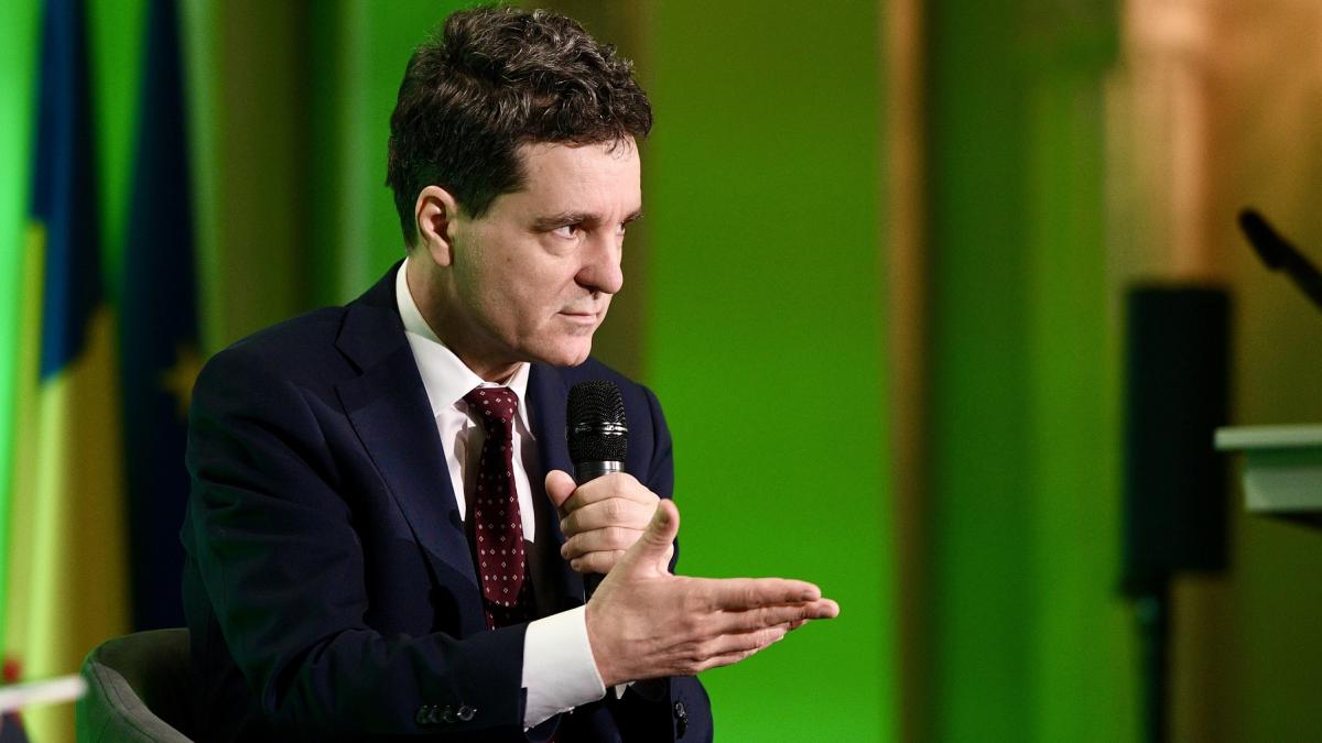 Nicusor Dan In esena imi doresc un al doilea mandat Acum vreau s realizez ct mai multe n