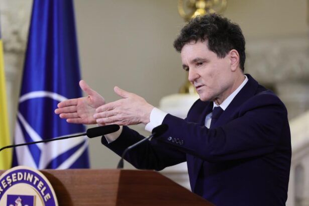 Nicusor Dan intrebat despre rolul sau intr un film Ar trebui sa fie unul pozitiv Am candidat sa