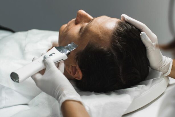 O cosmeticiana de 23 de ani din Sibiu este investigata pentru ca ar fi efectuat proceduri estetice