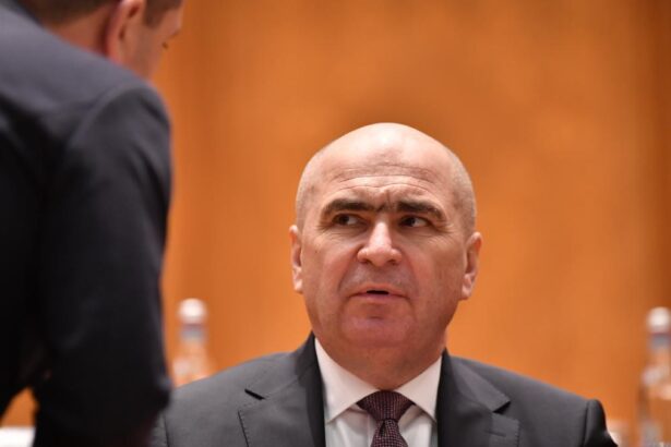 PSD il acuza pe Bolojan ca vrea sa vanda companiile de stat fara acordul Coalitiei Este un