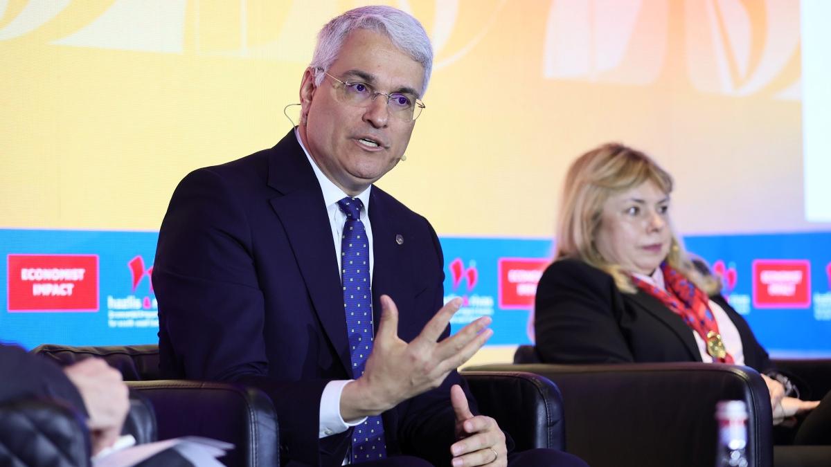 Pislaru despre legea salarizarii unice In 2017 nu a fost realizat un proiect adecvat si realist Banca