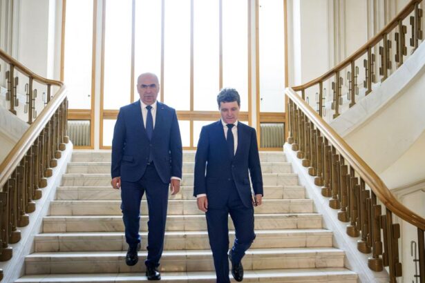 Presedintele Nicusor Dan intrebat daca va desemna un alt premier PNL in locul lui Bolojan Sunt