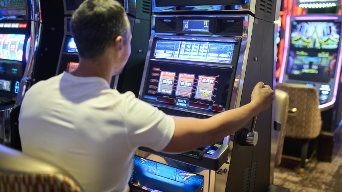 Primarul din Pitesti a anuntat singurele locatii unde vor fi autorizate jocurile de noroc in