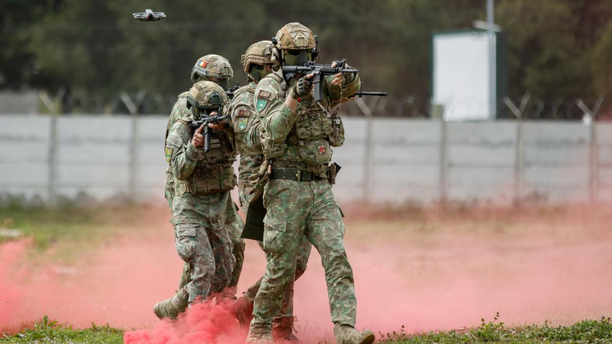 Radu Miruta a afirmat ca Romania va produce cea mai moderna arma de asalt din lume Aceasta va ajunge