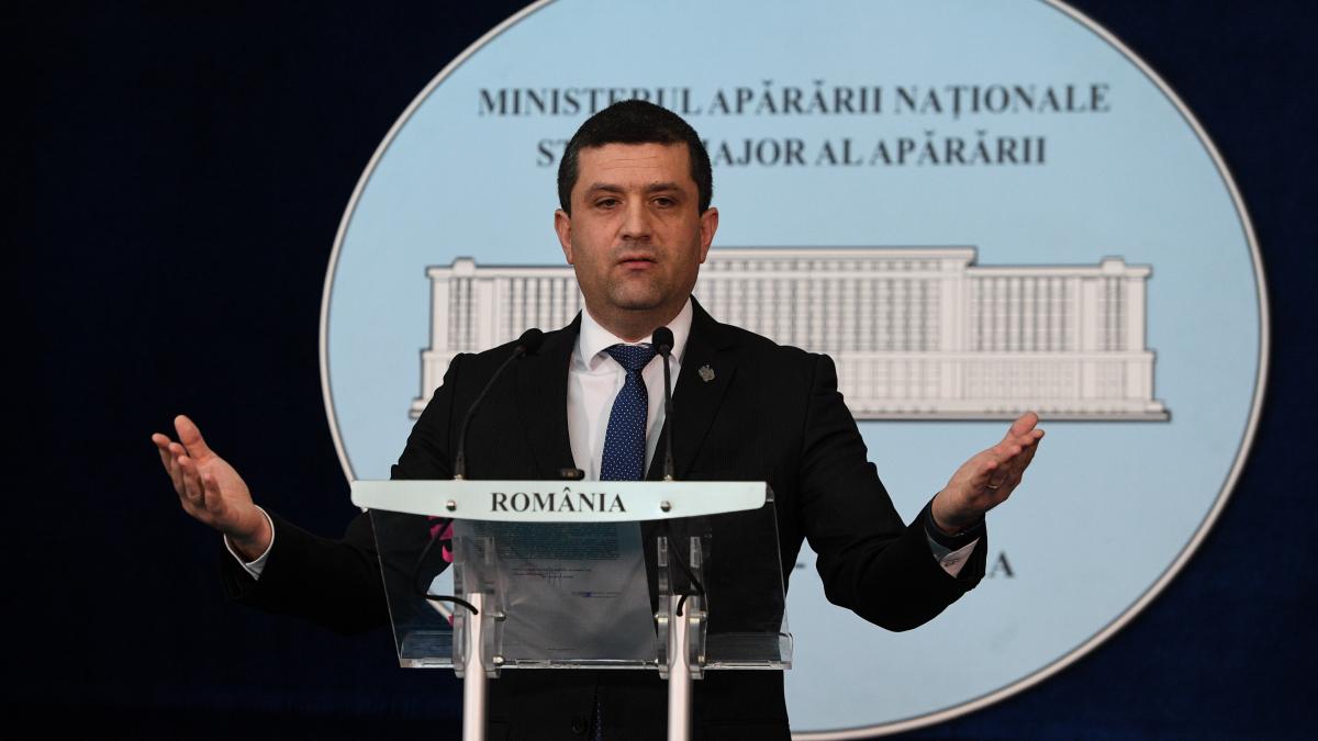 Radu Miruta prins cu minciuna Ce lipseste din CV ul ministrului USR al Apararii Informatia eronata