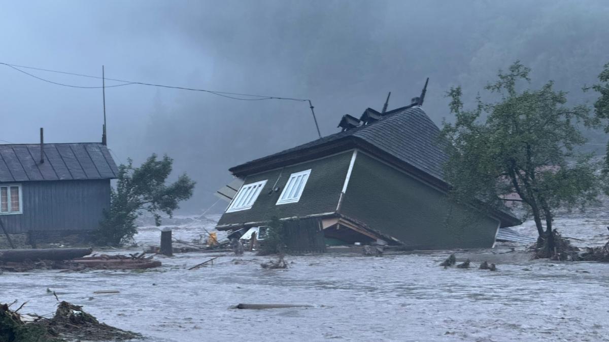 Romanii afectati de dezastre sau razboi vor beneficia de sprijin financiar din partea statului Legea a fost adoptata