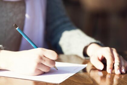 Sesiunea speciala a simularii Evaluarii Nationale continua marti cu examenul de Matematica