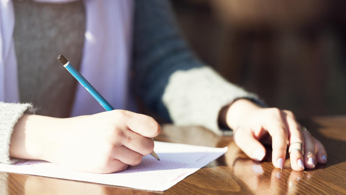 Sesiunea speciala a simularii Evaluarii Nationale continua marti cu examenul de Matematica