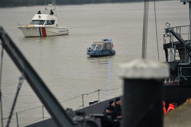 Tarifele pentru parcarile de barci in Delta Dunariei cresc din cauza majorarii preturilor la