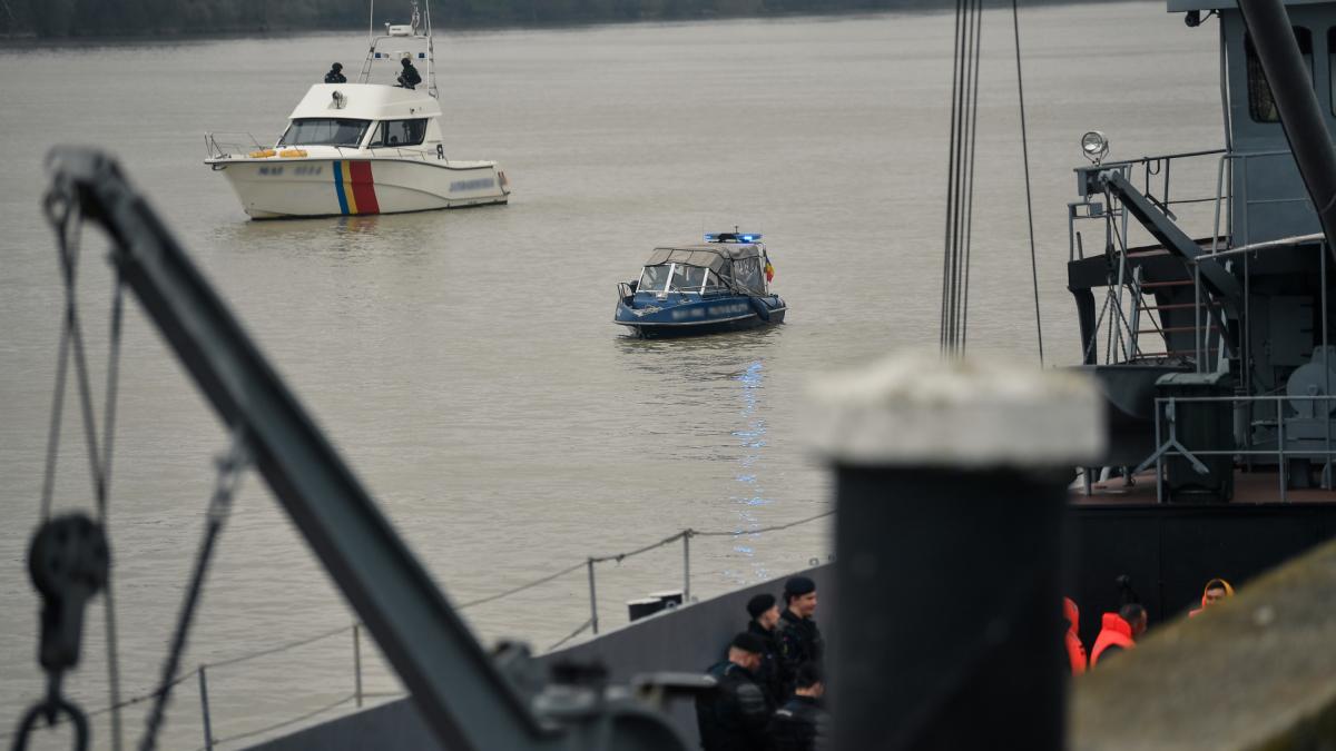 Tarifele pentru parcarile de barci in Delta Dunariei cresc din cauza majorarii preturilor la