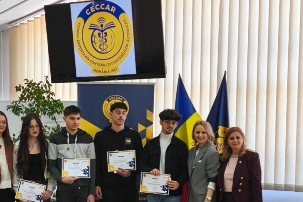 Un numar semnificativ de elevi din Constanta au fost premiati pentru realisarile lor la concursul de educatie