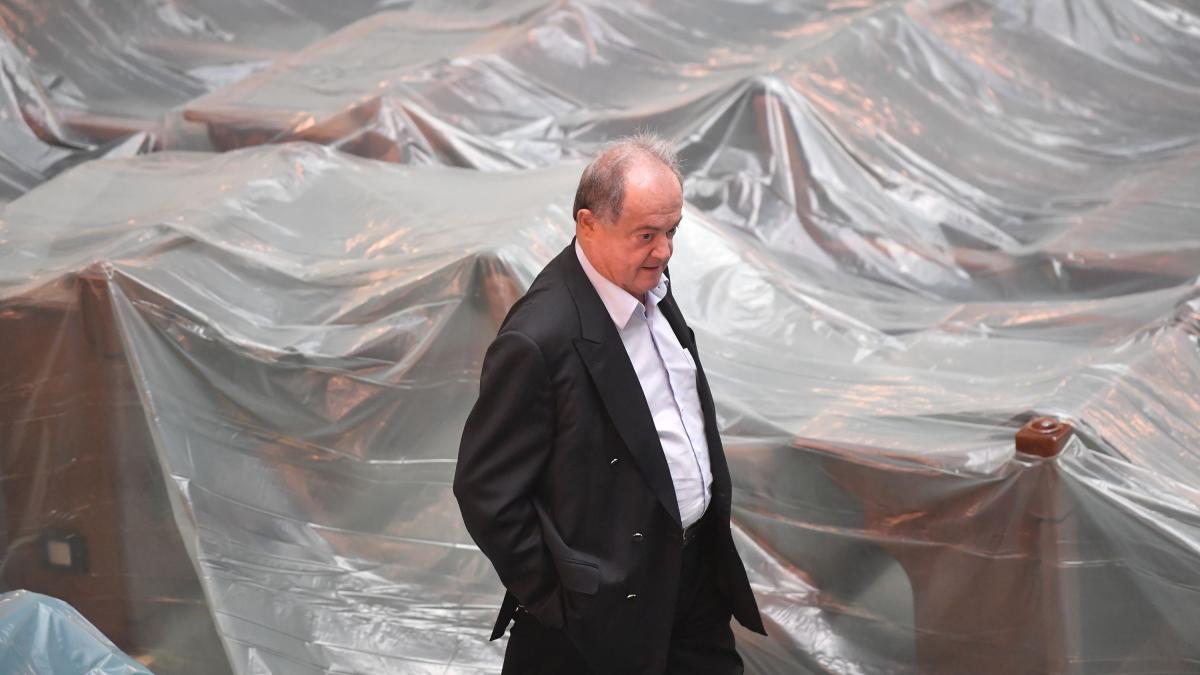 Vasile Blaga surprins injurand la tribuna Senatului Ai belit o acum Daca nu ai cu cine