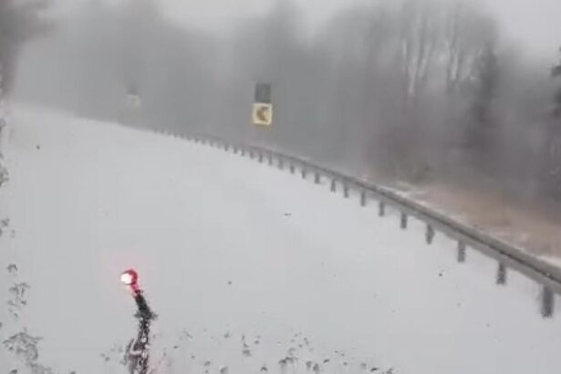 drum national acoperit cu zapada miercuri dimineata in vrancea a fost necesara interventia