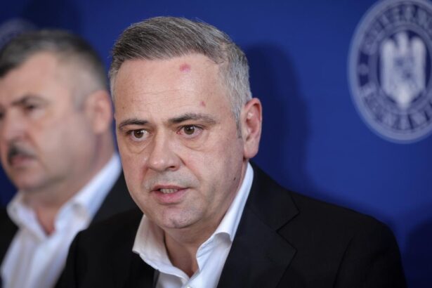 scandal in guvern florin barbu cere ca fermierii sa cumpere motorina fara acciza si tva direct de