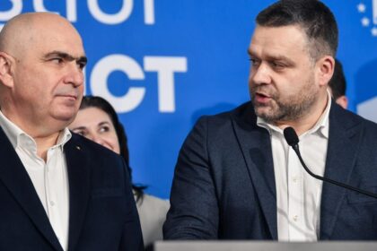 Ciprian Ciucu Lipsesc 5 10 voturi pentru ca motiunea sa nu fie aprobata Procesul este in curs de desfasurare