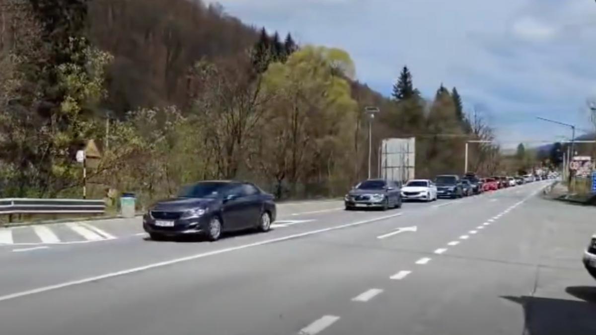 Circulatie ingreunata pe DN 1 intre Brasov si Bucuresti Bucurestenii revin din minivacanta