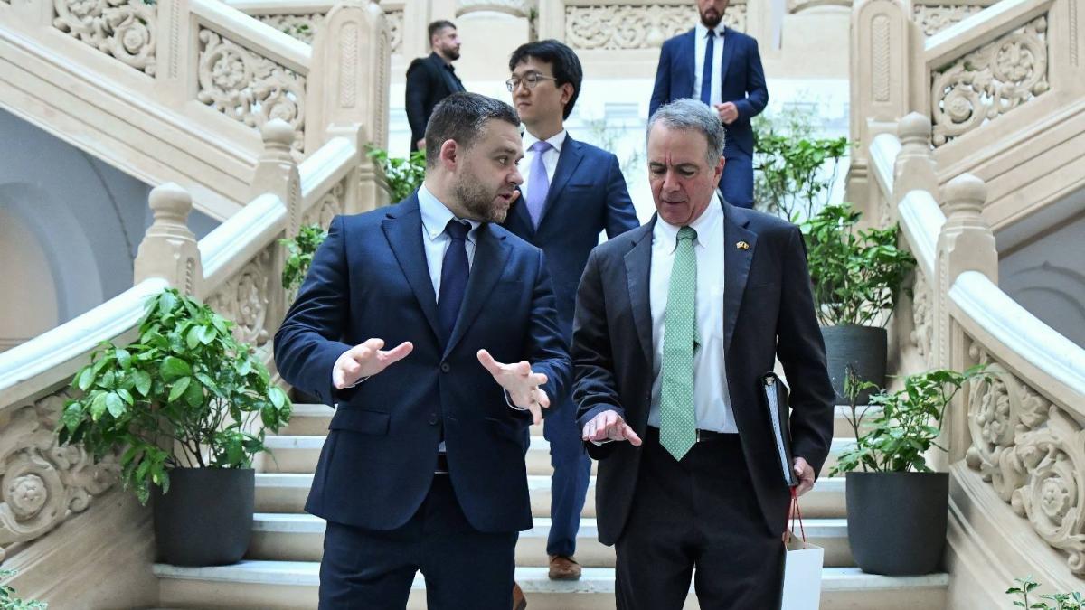 Ciucu a discutat cu ambasadorul SUA in Romania despre linia 6 de metrou care va include statia