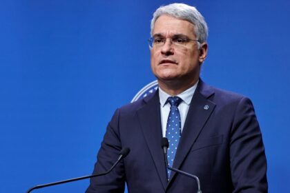 Dragos Pislaru de 1 Mai Munca merita respect si nicio munca cinstita nu este o rusine