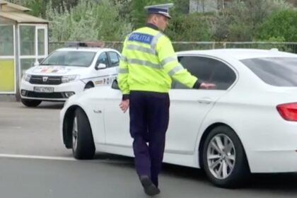 Filtre si controale in trafic de 1 mai 2026 pe Autostrada Soarelui A2 Un sofer se indrepta spre mare cu