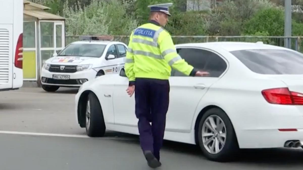 Filtre si controale in trafic de 1 mai 2026 pe Autostrada Soarelui A2 Un sofer se indrepta spre mare cu