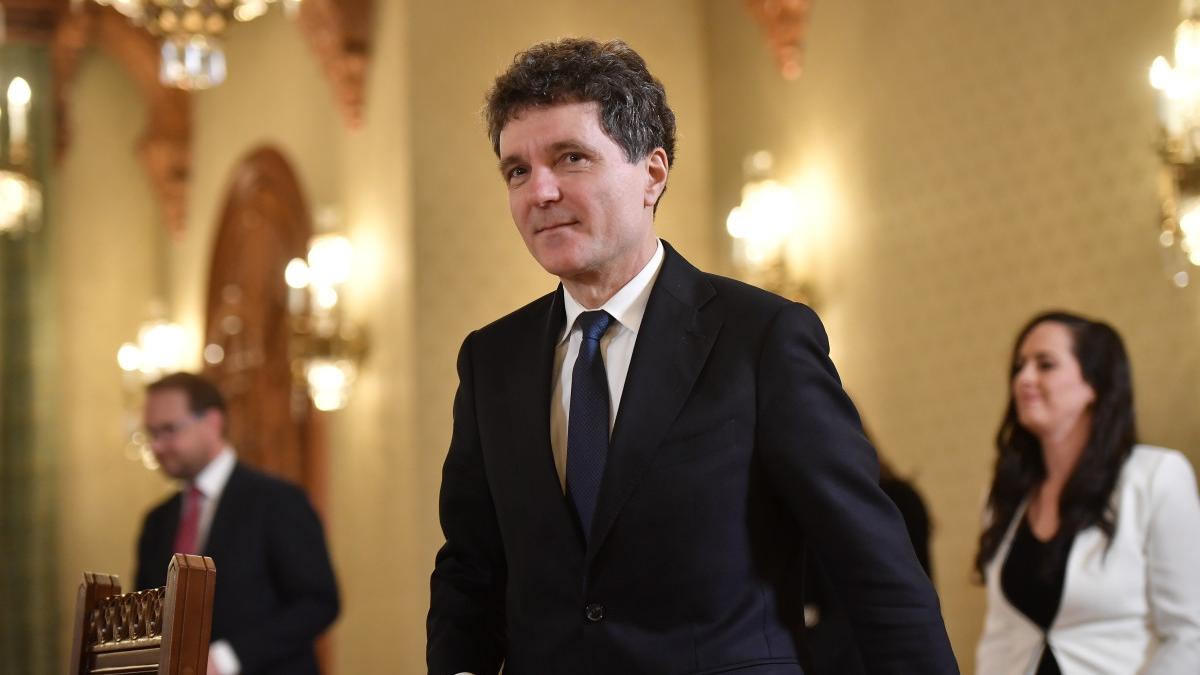 Nicusor Dan calatoreste in Armenia Va co prezida discutii despre democratie si amenintari hibride