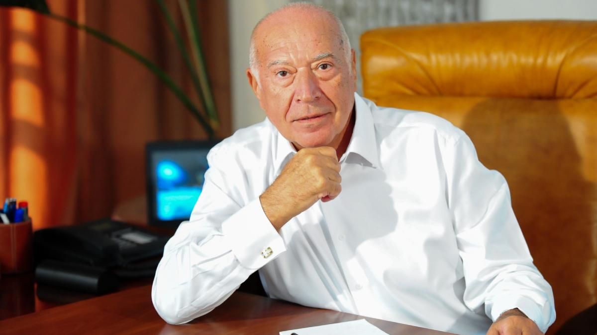 Profesorul Dan Voiculescu Nu toti avem aceeasi chemare dar cu totii avem responsabilitati