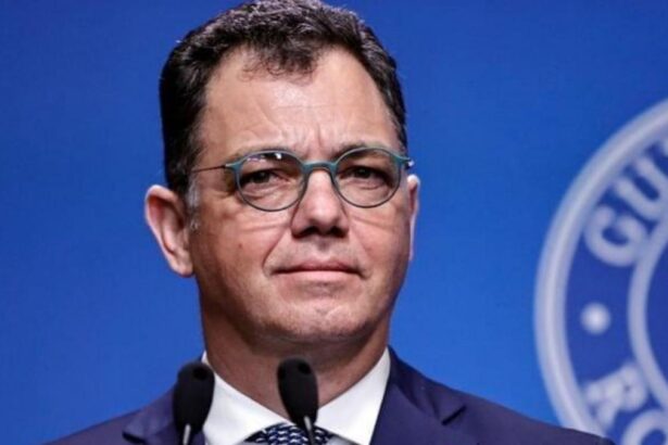 Radu Oprea ii invinuiesc pe Dragos Pislaru si Oana Gheorgiu pentru pierderea a 200 de milioane de