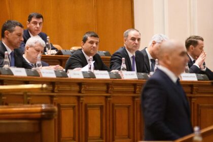 SENS dupa motiunea de cenzura Bolojan a savarsit multe greseli a luat de la saraci de la mame de la