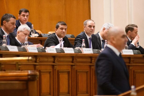 SENS dupa motiunea de cenzura Bolojan a savarsit multe greseli a luat de la saraci de la mame de la