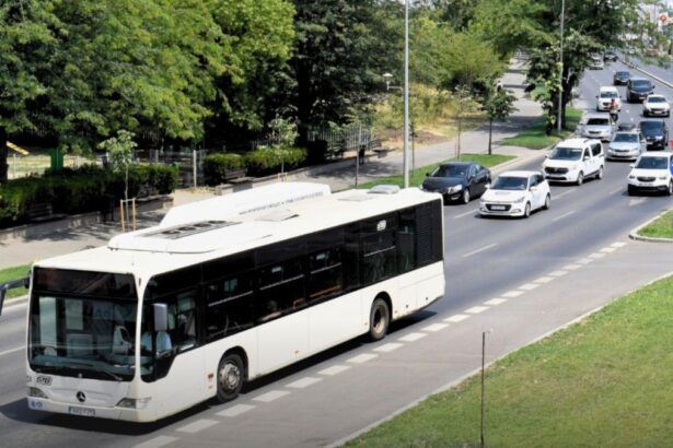 Se vor modifica mai multe trasee de transport public in Bucuresti incepand cu 4 mai Incep lucrarile la liniile de