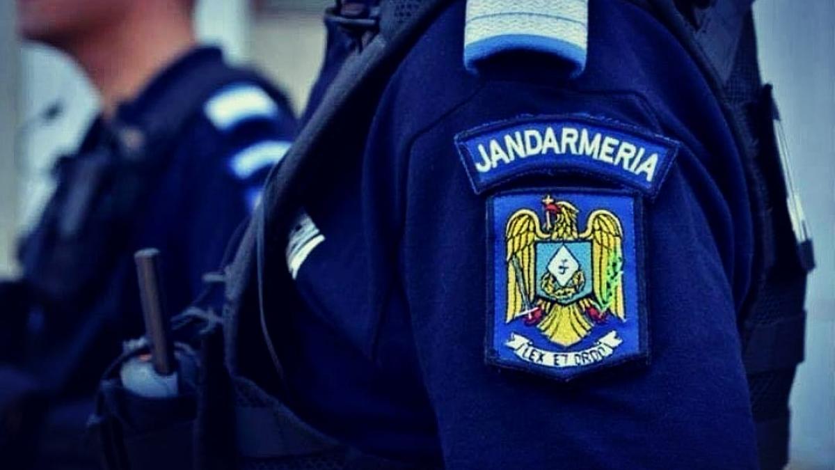 Un barbat prins in Mamaia cu un plic ce continea o substanta suspecta a incercat sa mituiasca
