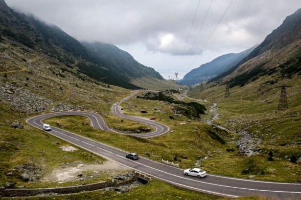 Circulatie restrictionata sambata pe Transfagarasan din cauza unui competitii de ciclism