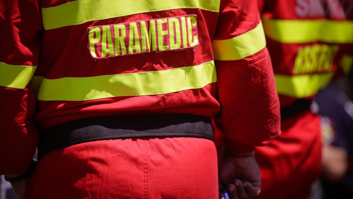 Ministerul Sanatatii cere serviciilor de ambulanta sa si renforceze echipajele din cauza
