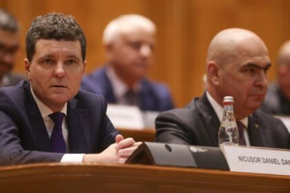 Politico Presedintele Romniei Nicusor Dan confrunta cel mai mare test al sau in timp ce